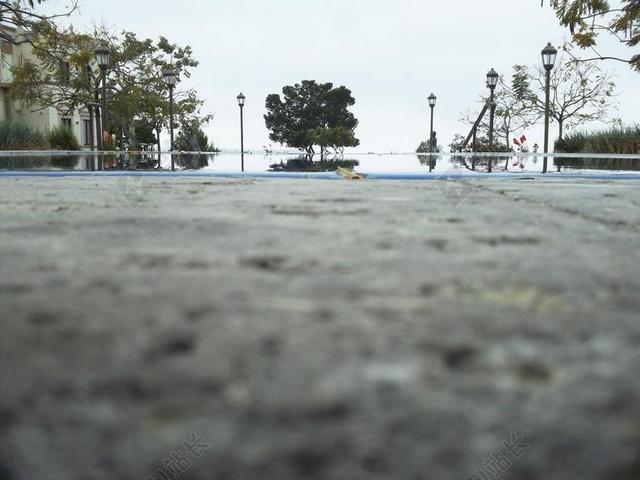 自然校园的模糊回忆背景图片