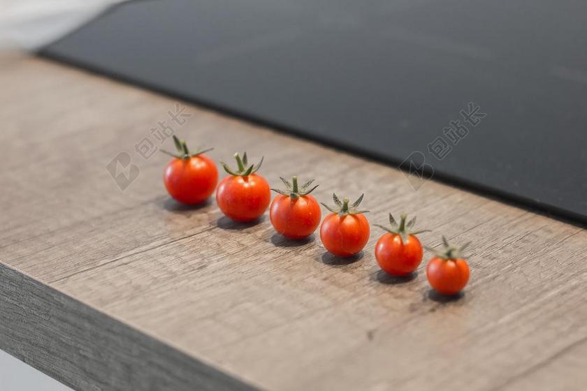 餐饮时尚排放的西红柿背景图片