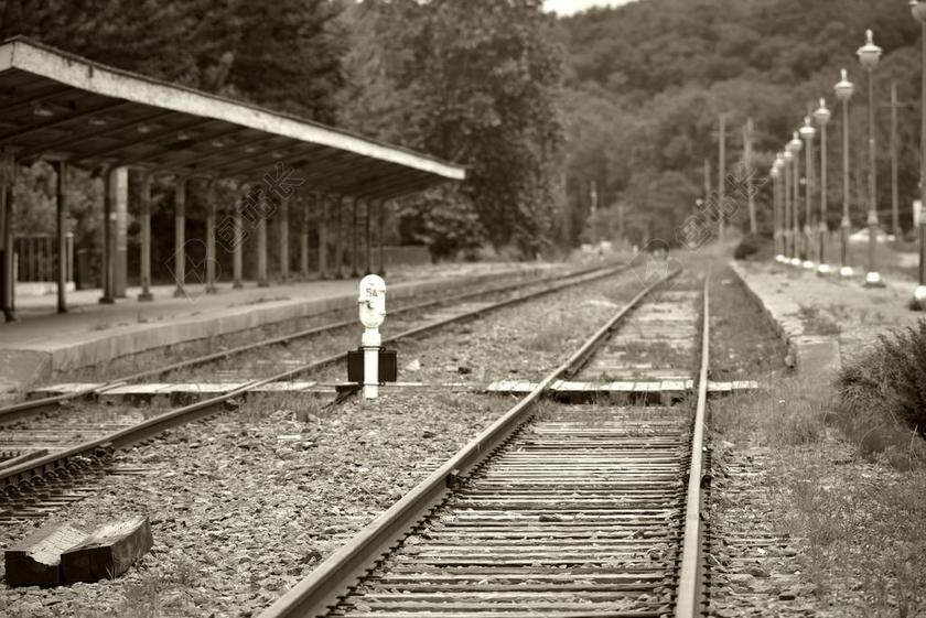 摄影复古遗弃的老车站背景图片