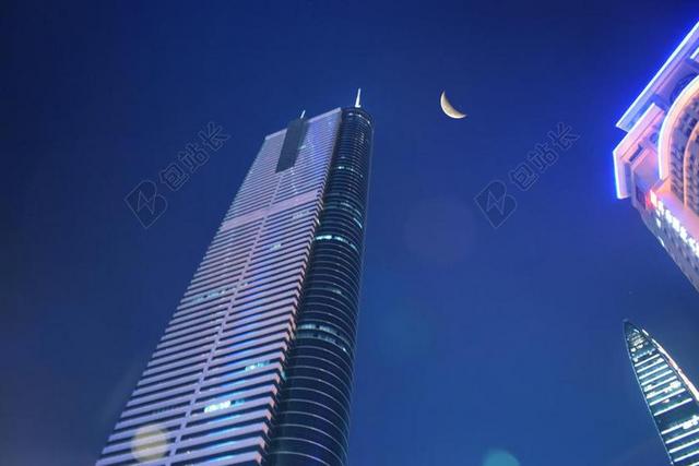 天空月亮景色背景图片