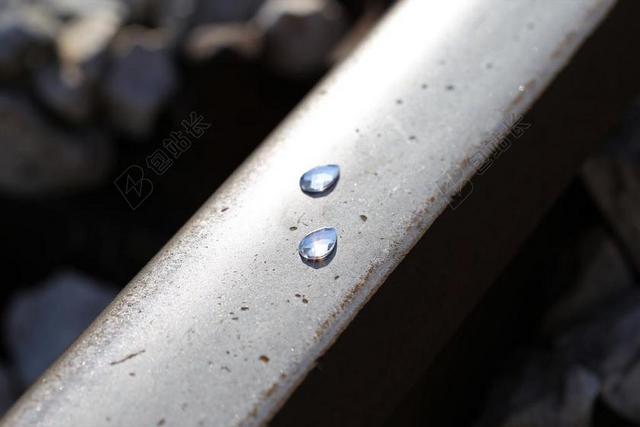 冷冻的泪水上火车 阻止儿童自杀 停止青少年自杀的 为所有儿童和青少年