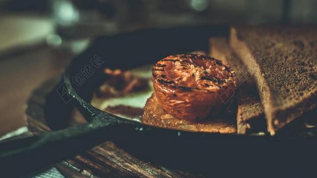 面包 食品 咝咝作响 潘 餐厅 午餐 晚餐
