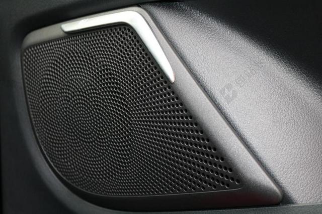 音乐盒 汽车 电台 车辆 音响系统 AUTORADIO