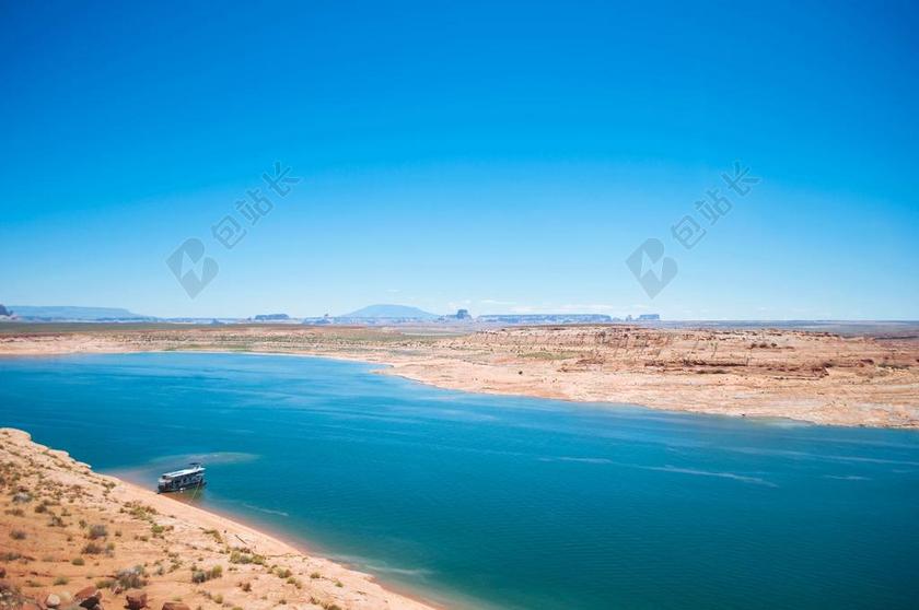 自然 景观 平原 土壤 水 河 船 天空 云 地平线