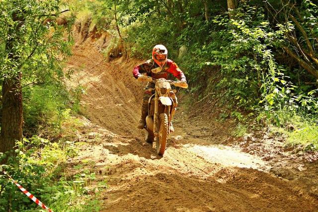 摩托车 DIRTBIKE 耐力赛 摩托车越野赛 赛车运动 地形