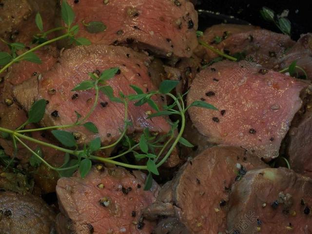 牛里脊肉 烤牛肉 牛腩 柳 炒 烤 五分熟 HOVEDERET