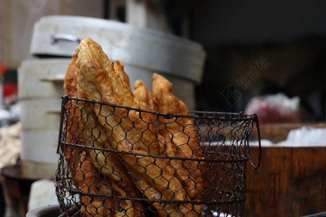 餐饮清新早餐油条背景图片