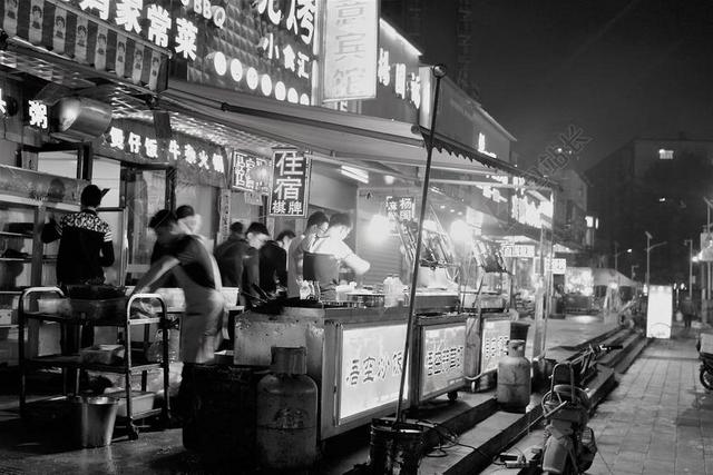 中国 夜生活 恢复 夜晚 武汉